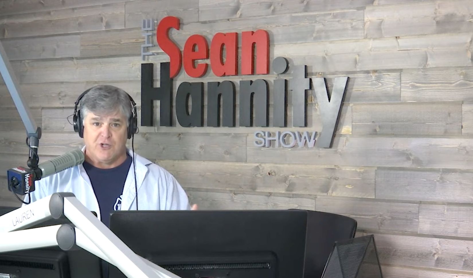 Listen: O'Reilly & Hannity Discuss Covid, Omicron and Vaccinations